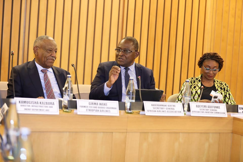 Africa must speed up efforts to open its skies, aviation experts say