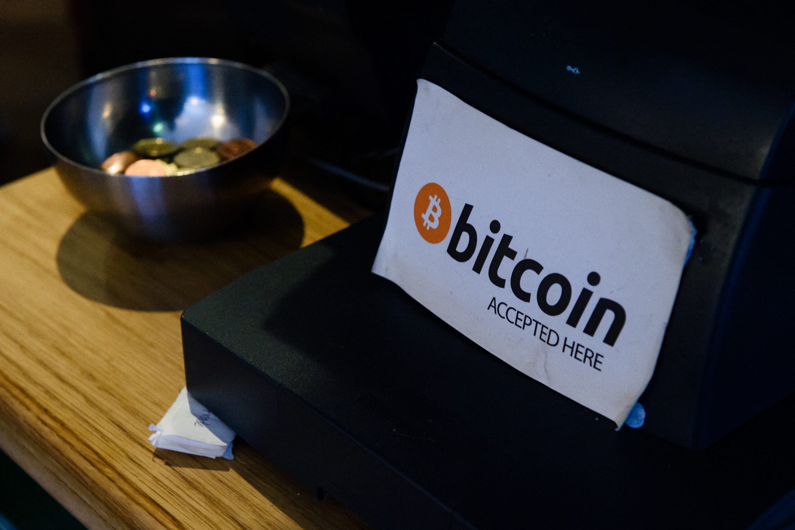 Nigeria to allow cryptocurrencies in new law while targeting risk